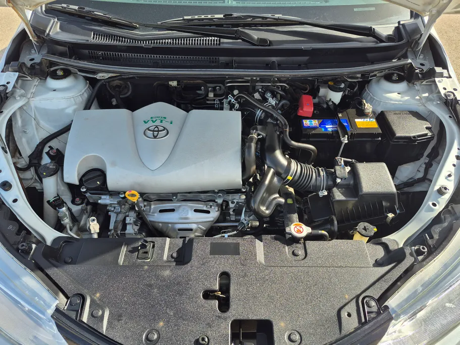 2022 Toyota Yaris  Y 