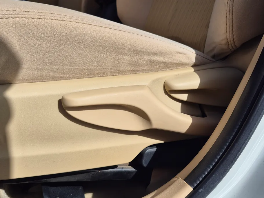 2022 Toyota Yaris  Y 