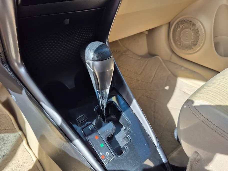 2022 Toyota Yaris  Y 