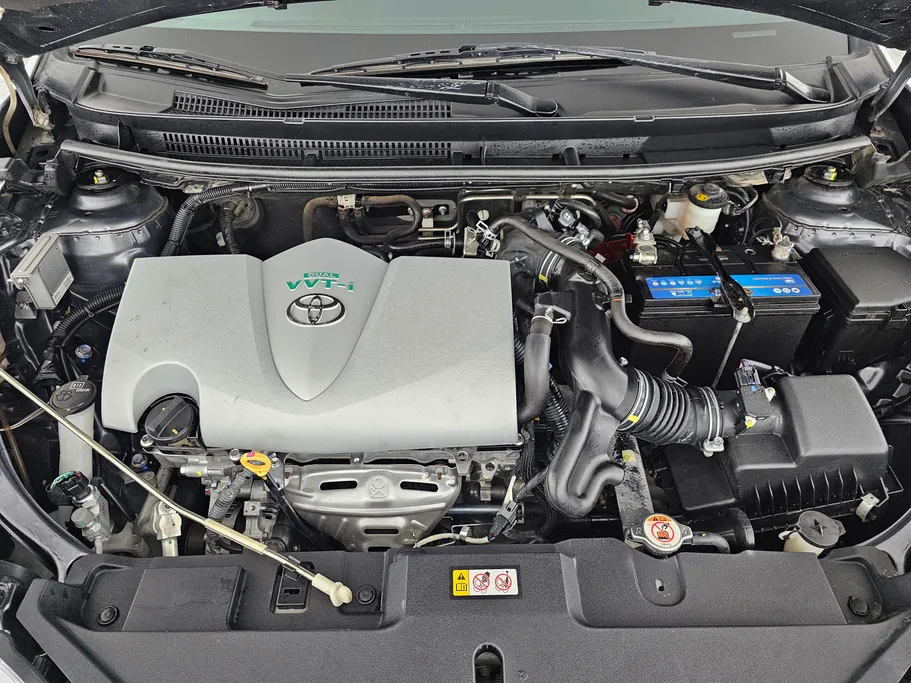2022 Toyota Yaris  Y Plus 