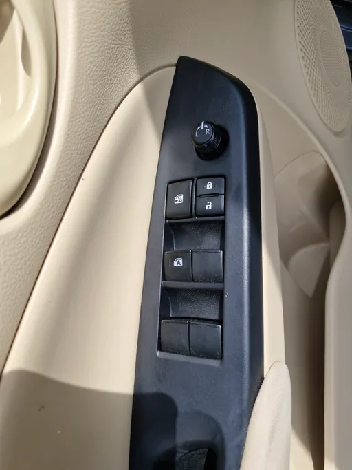 2022 Toyota Yaris  Y Plus 