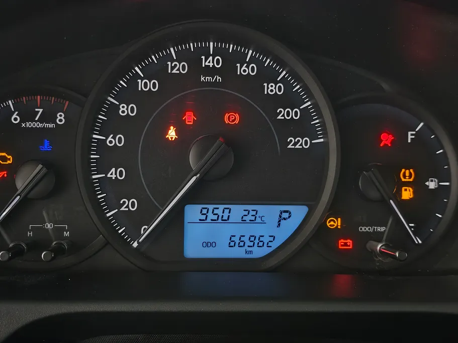 2022 Toyota Yaris  Y Plus 