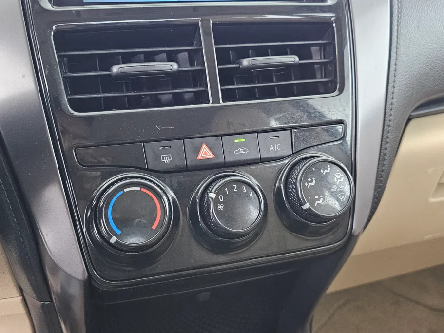 2022 Toyota Yaris  Y Plus 