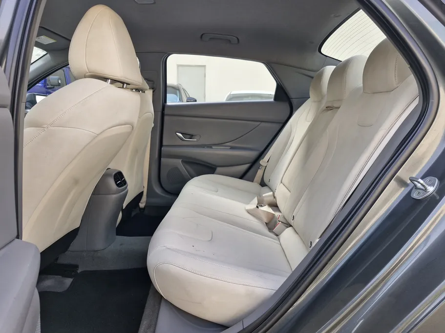 2023 Hyundai Elantra Fleet 