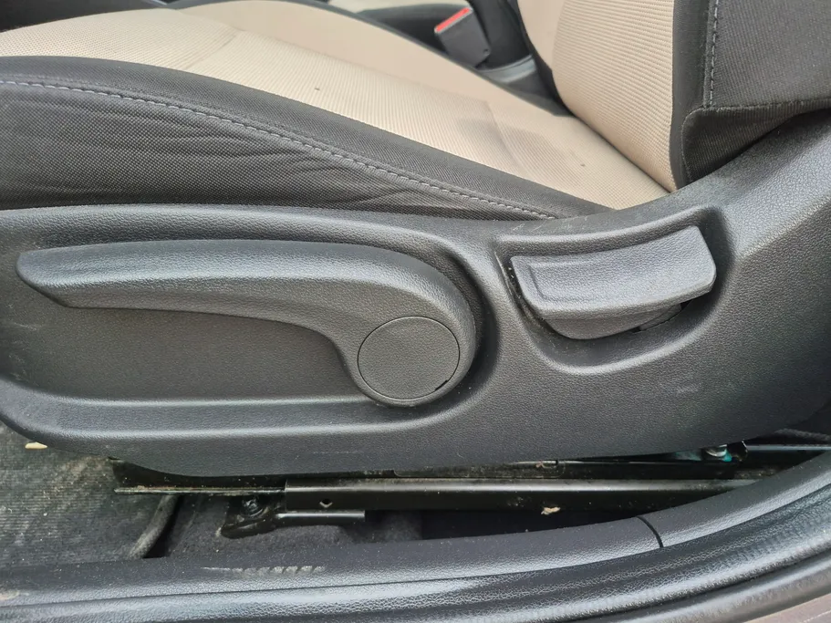 هيونداي اكسنت سمارت 2023 