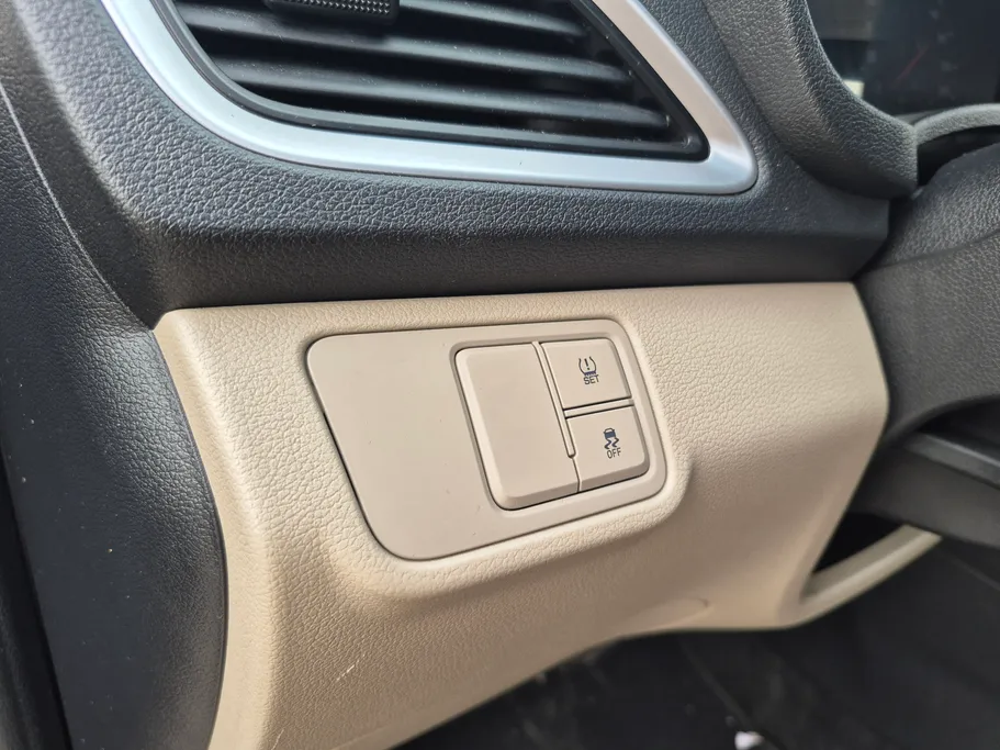 هيونداي اكسنت سمارت 2023 