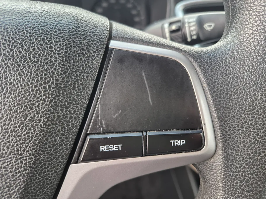 هيونداي اكسنت سمارت 2023 