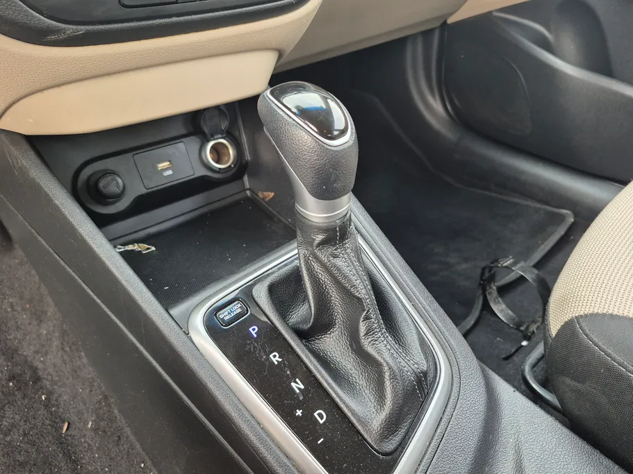 هيونداي اكسنت سمارت 2023 