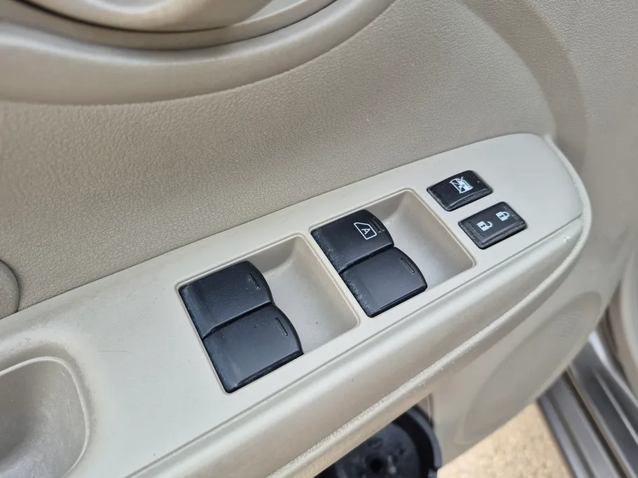 2023 Nissan Sunny SV Comfort 