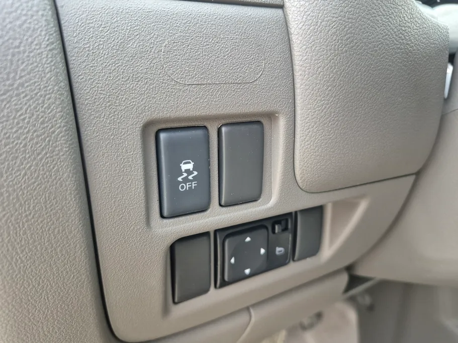 2023 Nissan Sunny SV Comfort 