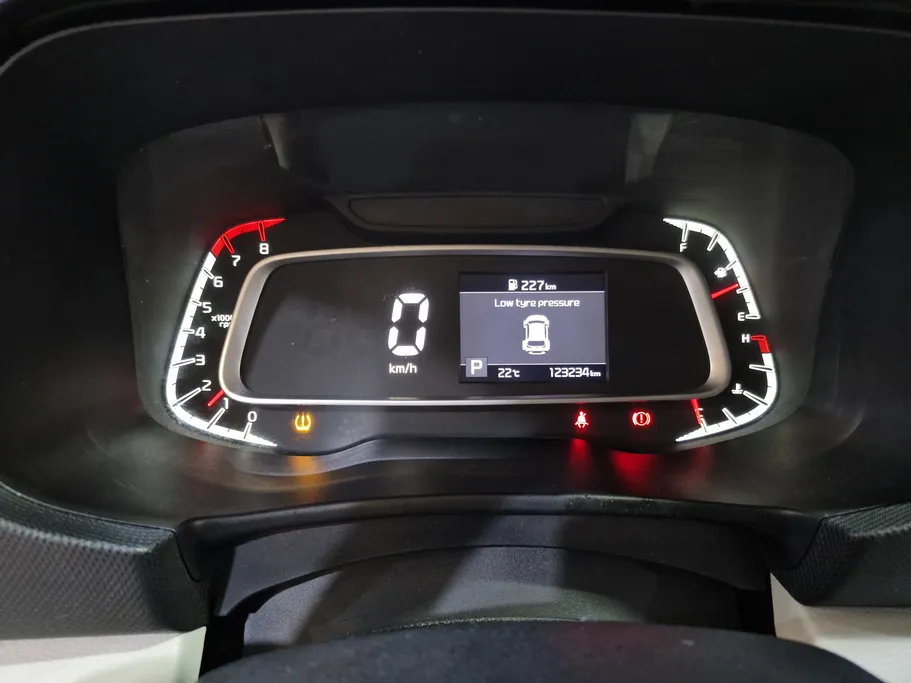 كيا سونيت LX 2022 