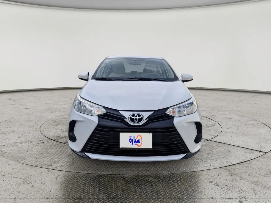 2022 Toyota Yaris  Y 