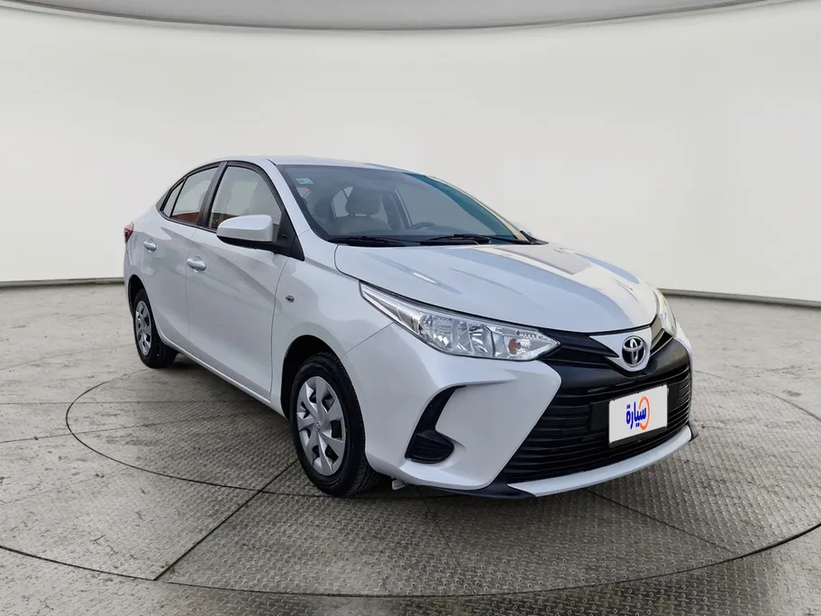 2022 Toyota Yaris  Y 