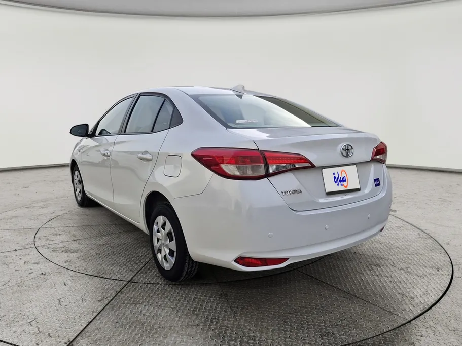 2022 Toyota Yaris  Y 