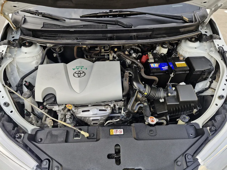 2022 Toyota Yaris  Y 