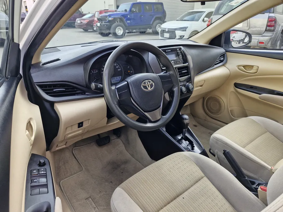 2022 Toyota Yaris  Y 