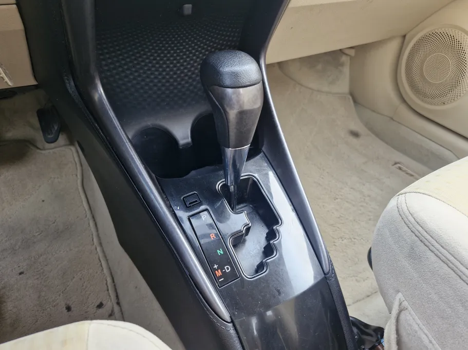 2022 Toyota Yaris  Y 