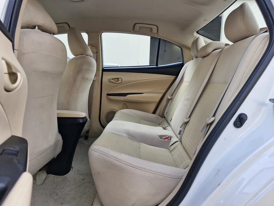 2022 Toyota Yaris  Y 