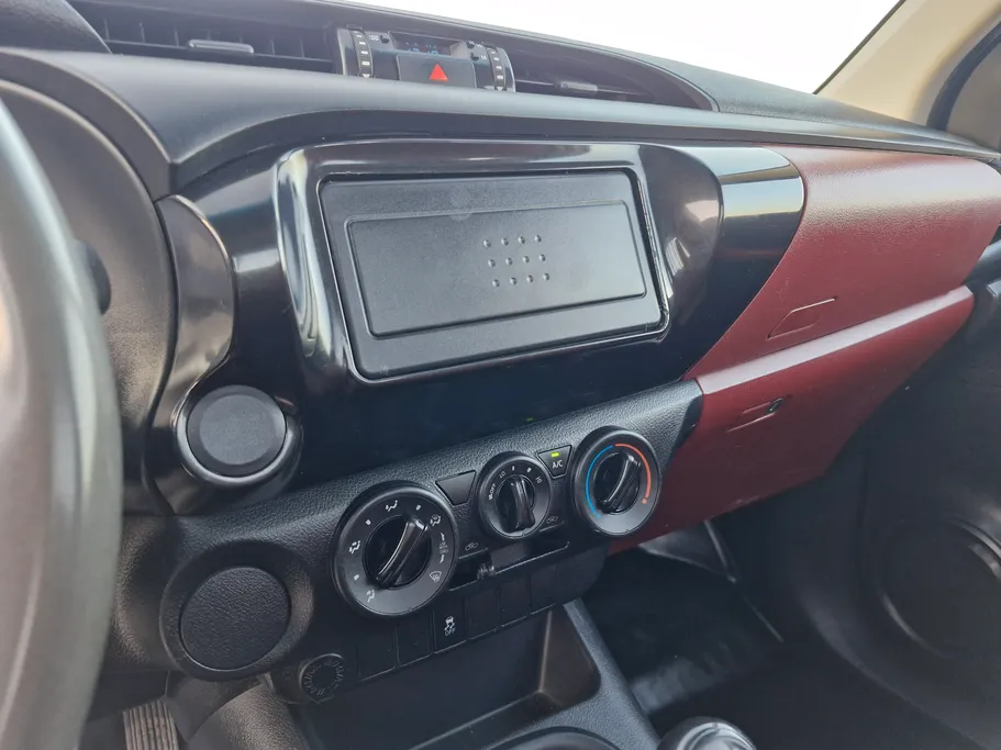 2018 Toyota Hilux SC 4x2 