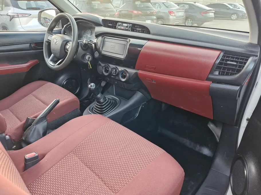 2018 Toyota Hilux SC 4x2 