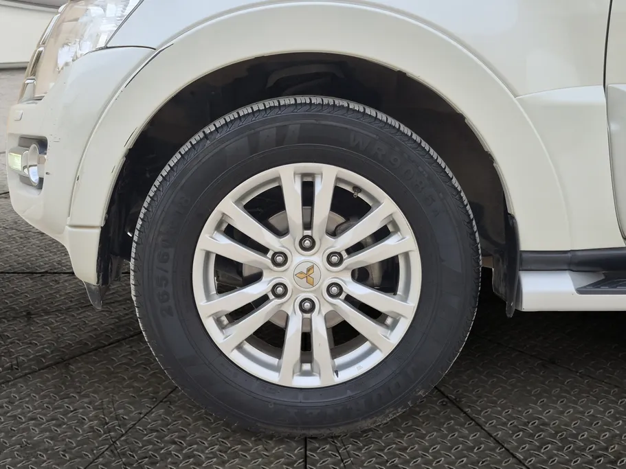 2020 Mitsubishi Pajero GLS 4Doors 