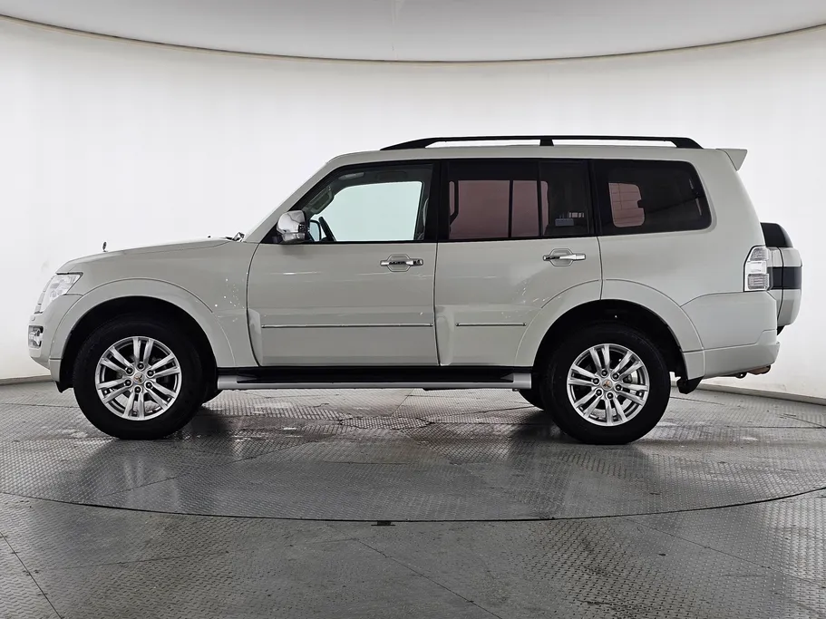 2020 Mitsubishi Pajero GLS 4Doors 