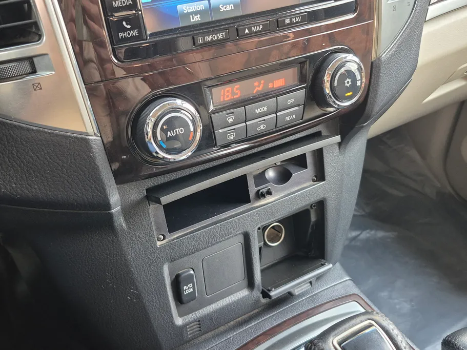 2020 Mitsubishi Pajero GLS 4Doors 