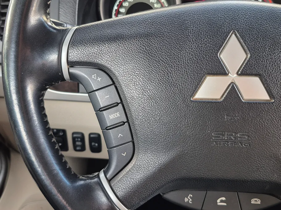 2020 Mitsubishi Pajero GLS 4Doors 