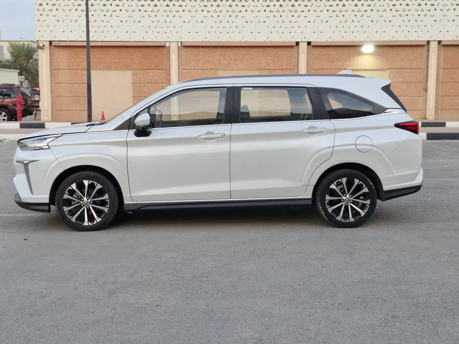 2023 Toyota Veloz GLX 