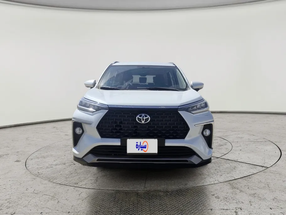 تويوتا فيلوز GLX 2023 