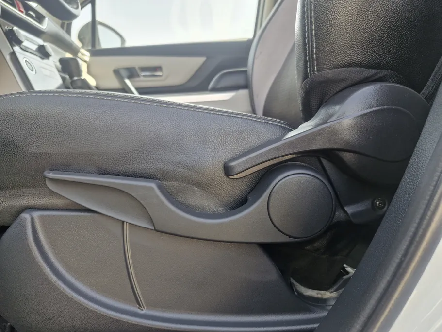 تويوتا فيلوز GLX 2023 