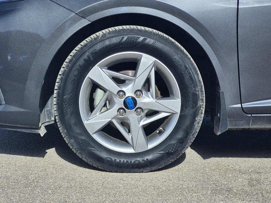 2024 Hyundai Accent Fleet 