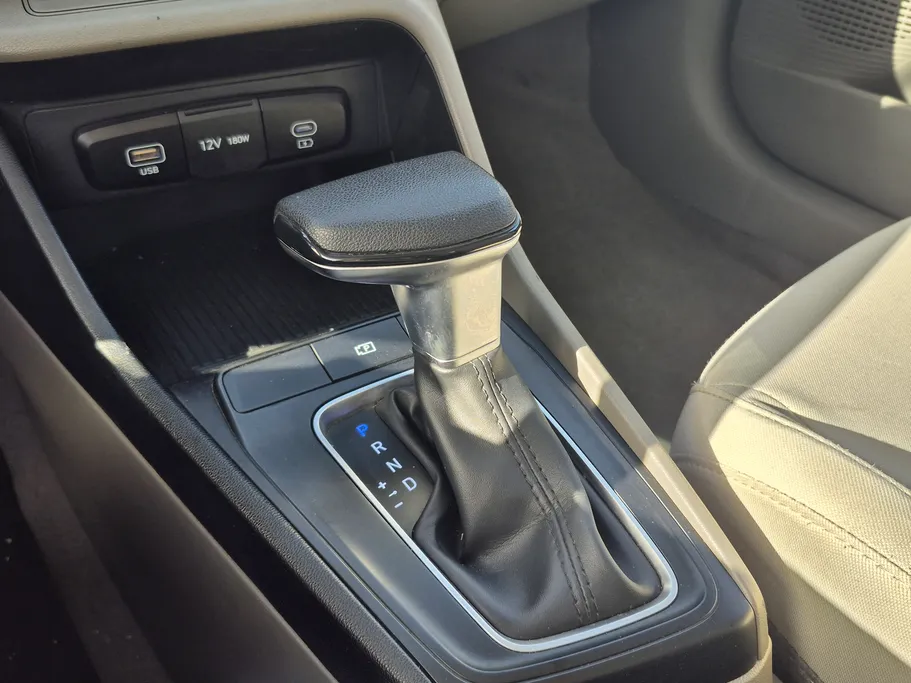 2024 Hyundai Accent Fleet 