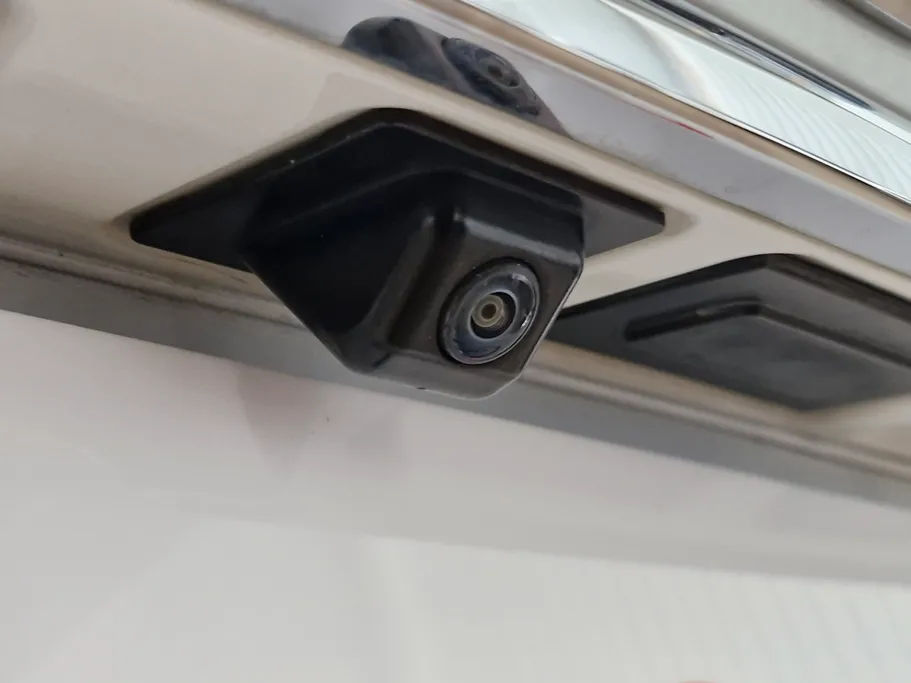 ام جي 5 LUX 2023 