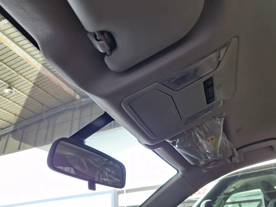 تويوتا راف فور LE 2023 