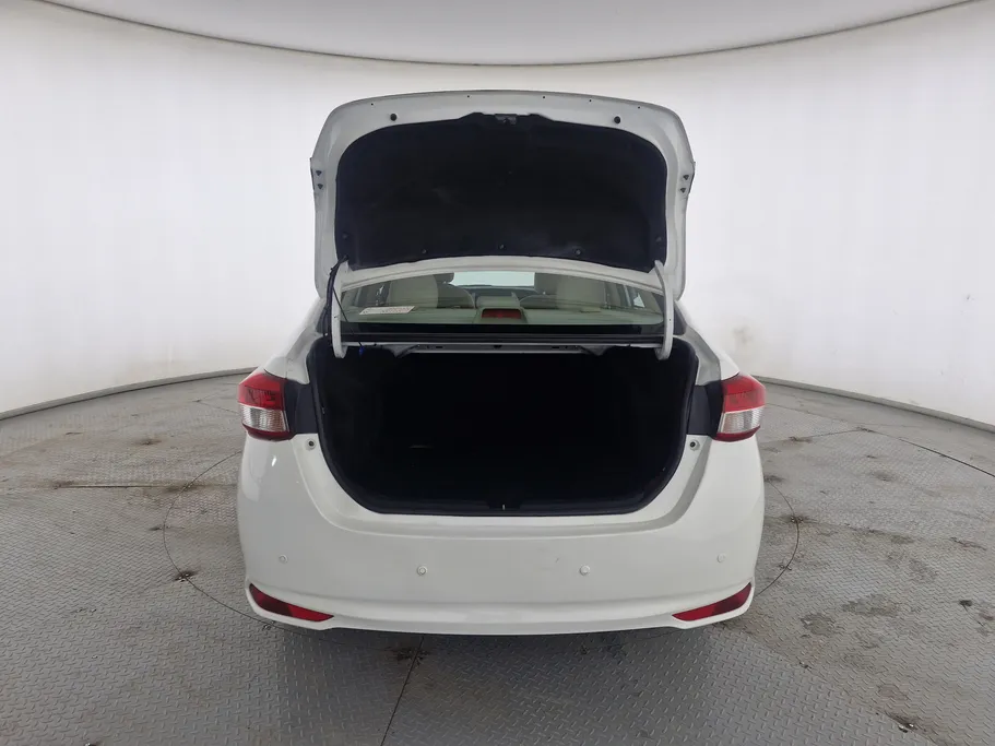 2020 Toyota Yaris  Y 