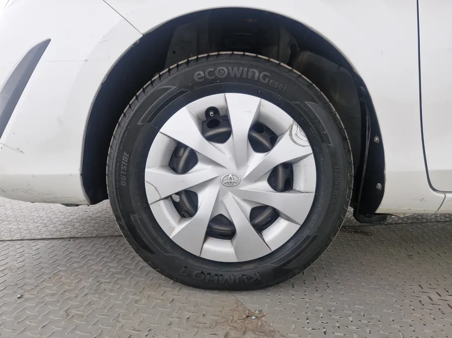 2020 Toyota Yaris  Y 