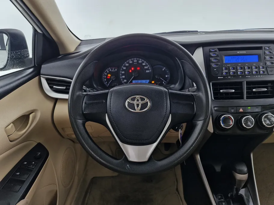 2020 Toyota Yaris  Y 