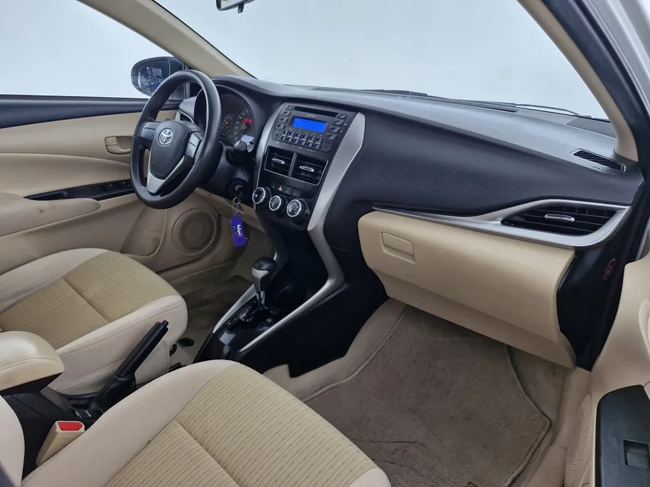 2020 Toyota Yaris  Y 