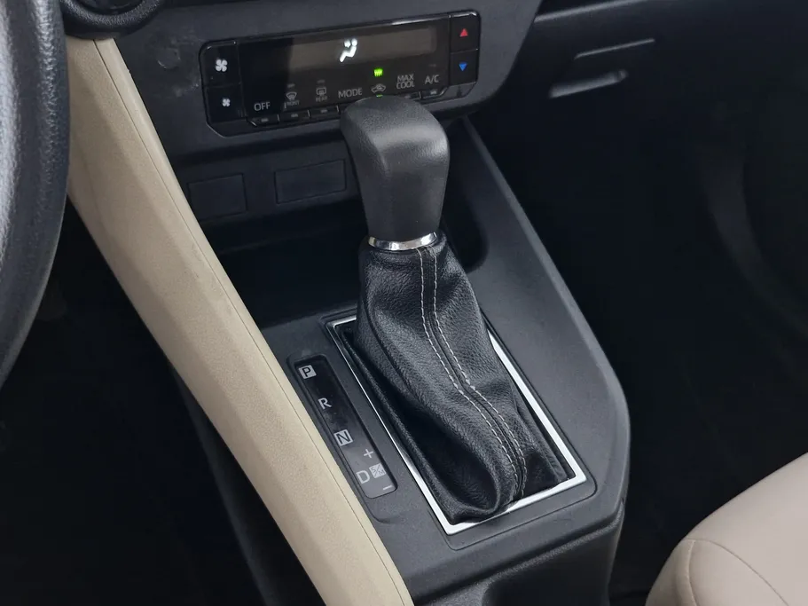 تويوتا يارس Y 2023 