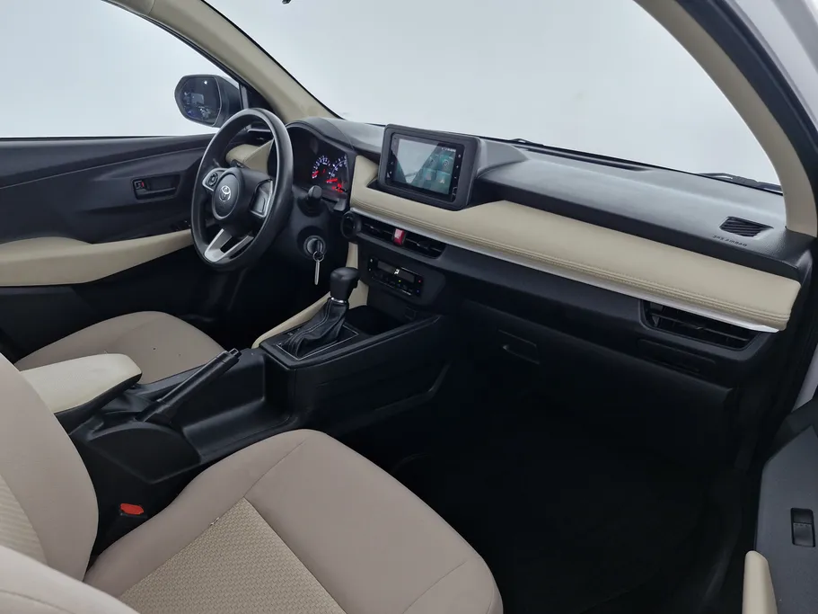 تويوتا يارس Y 2023 