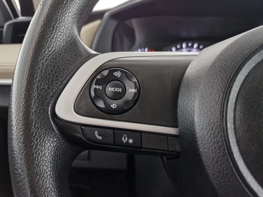 تويوتا يارس Y 2023 