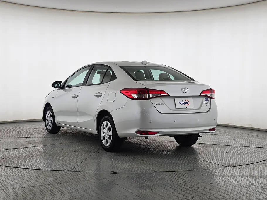 2021 Toyota Yaris  Y 