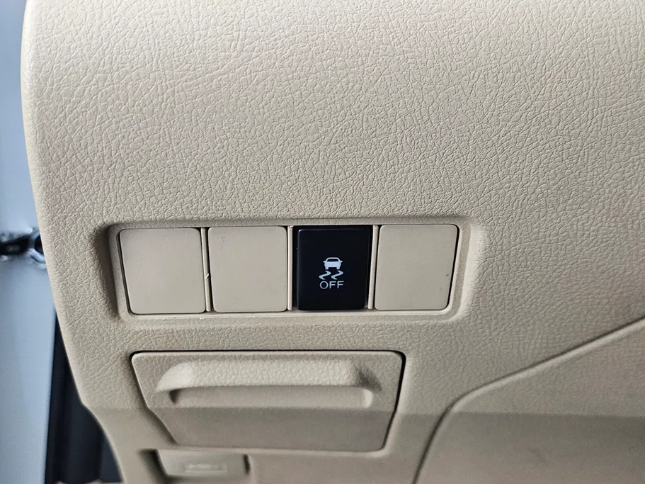 2021 Toyota Yaris  Y 