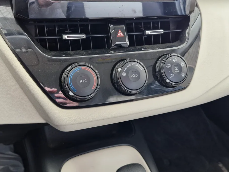 2023 Toyota Corolla XLI 