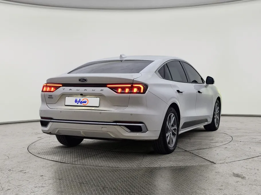 2023 Ford Taurus Trend 