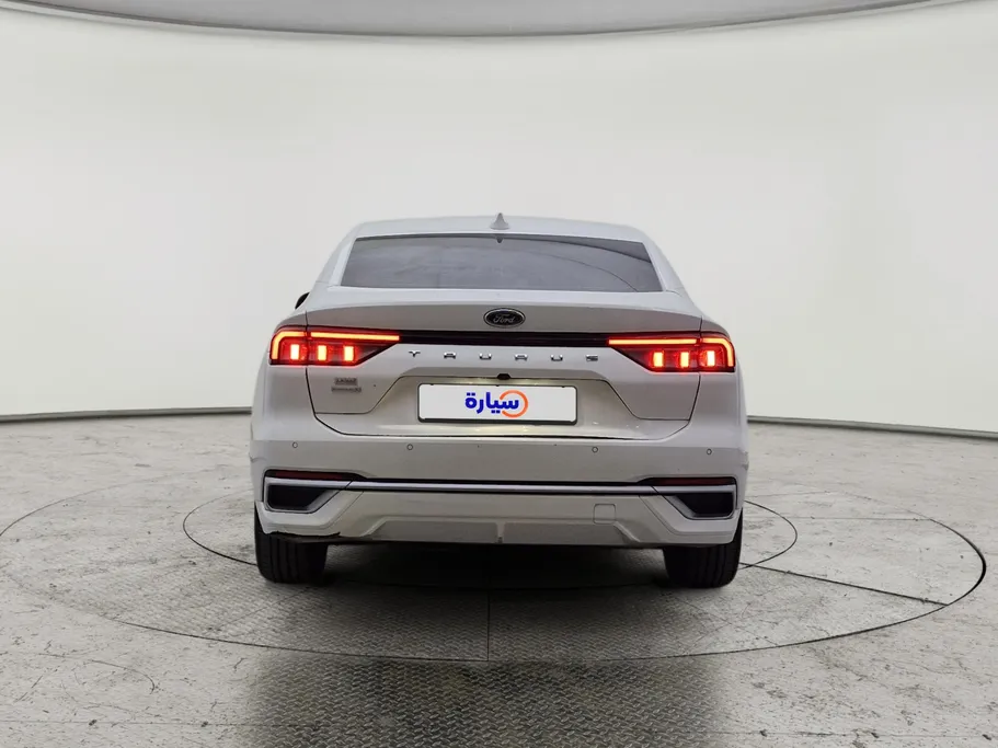 2023 Ford Taurus Trend 