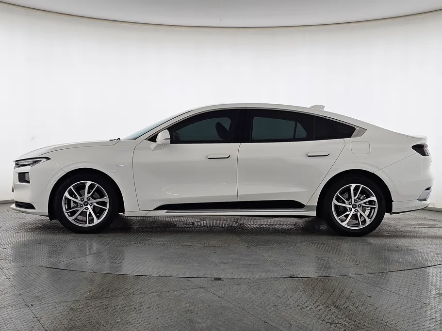 2023 Ford Taurus Trend 