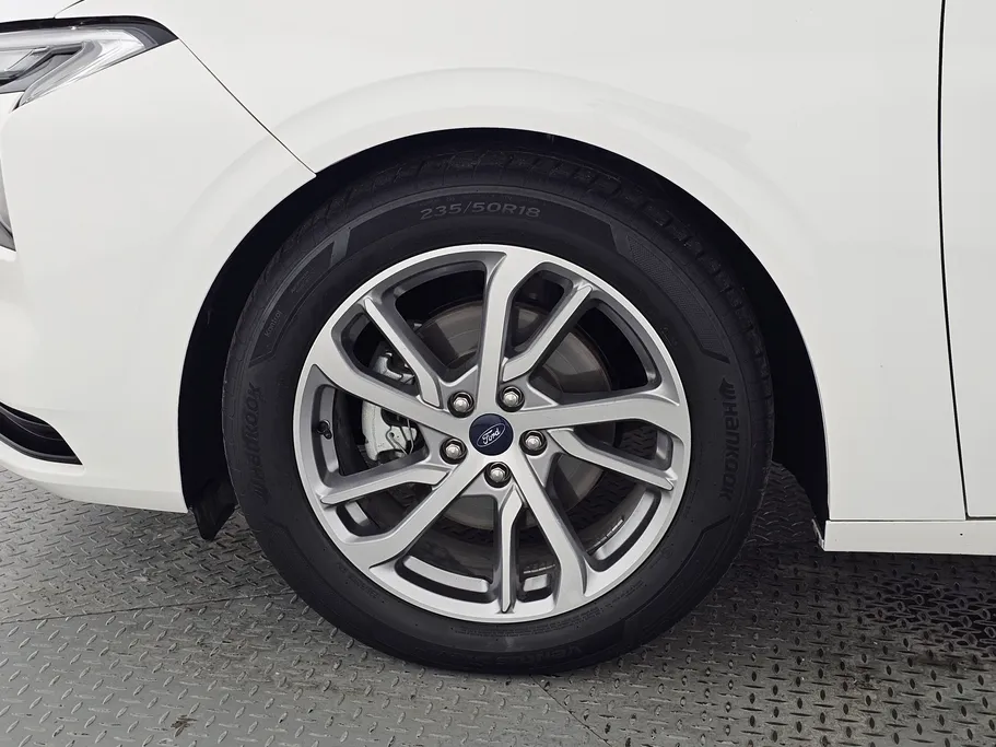 2023 Ford Taurus Trend 