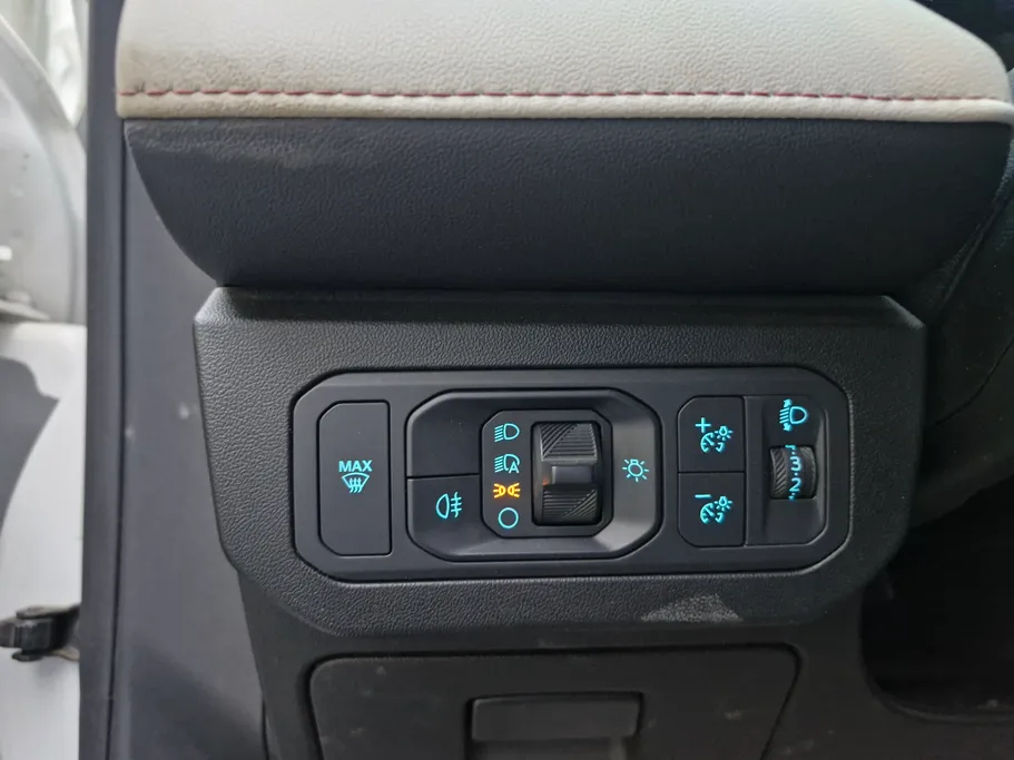 2023 Ford Taurus Trend 